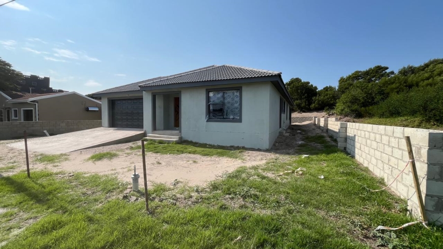 3 Bedroom Property for Sale in Paradise Beach Eastern Cape